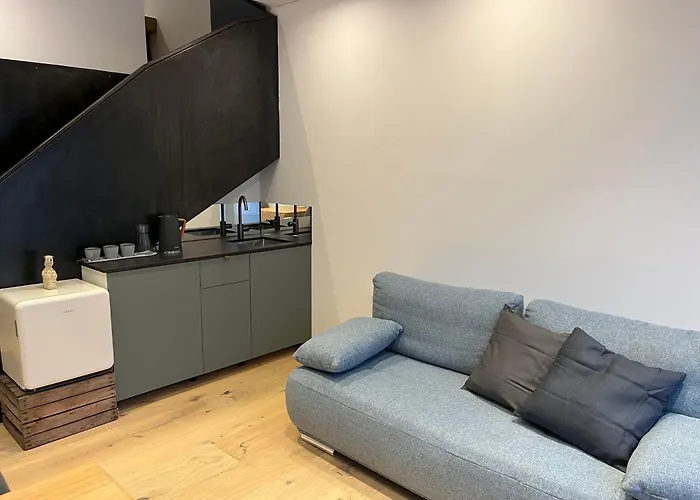 Business * Sankt Poelten